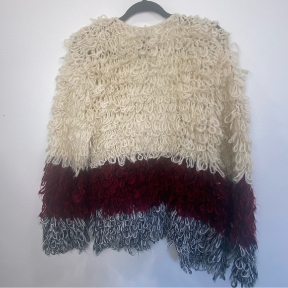 NWT Hayden Los Angeles Shaggy Ivory Red Sweater Relaxed Fit Size S/M Color Block - Picture 3 of 7